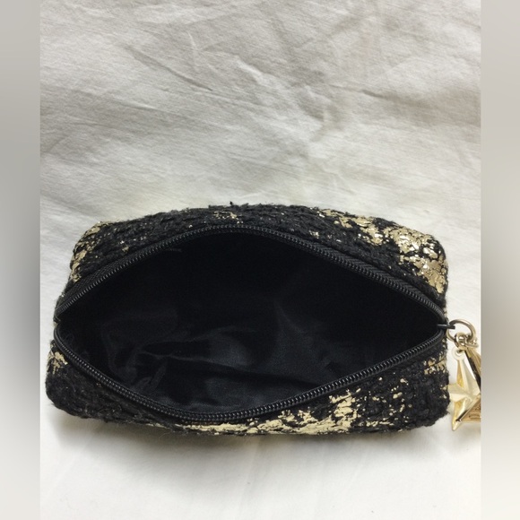 MAC Cosmetic Bag - Picture 6 of 11